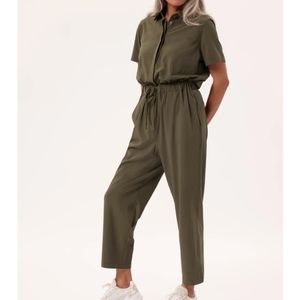 Girlfriend Collective Dark Olive Stretch Woven Jumpsuit Small